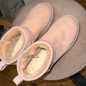 UGG Women's Blush Shearling Boots